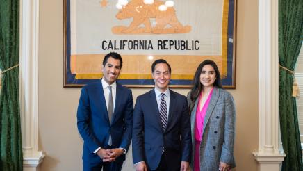 Assemblymember Cervantes meets with Speaker Rivas and Julian Castro